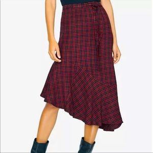 SANCTUARY WOMENS SHES THE ONE ASYMMETRIC PLAID MIDI SKIRT